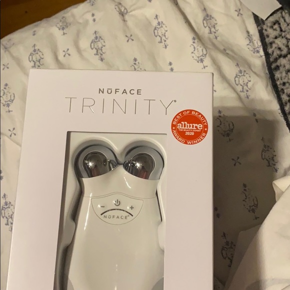 BRAND NEW, unopened box, NUFACE TRINITY - Picture 6 of 6